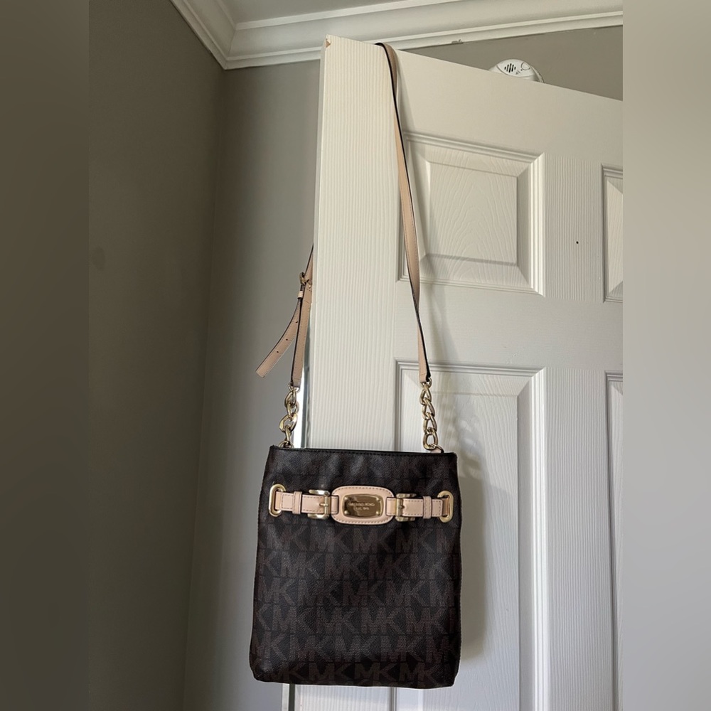 Michael Kors crossbody purse brown